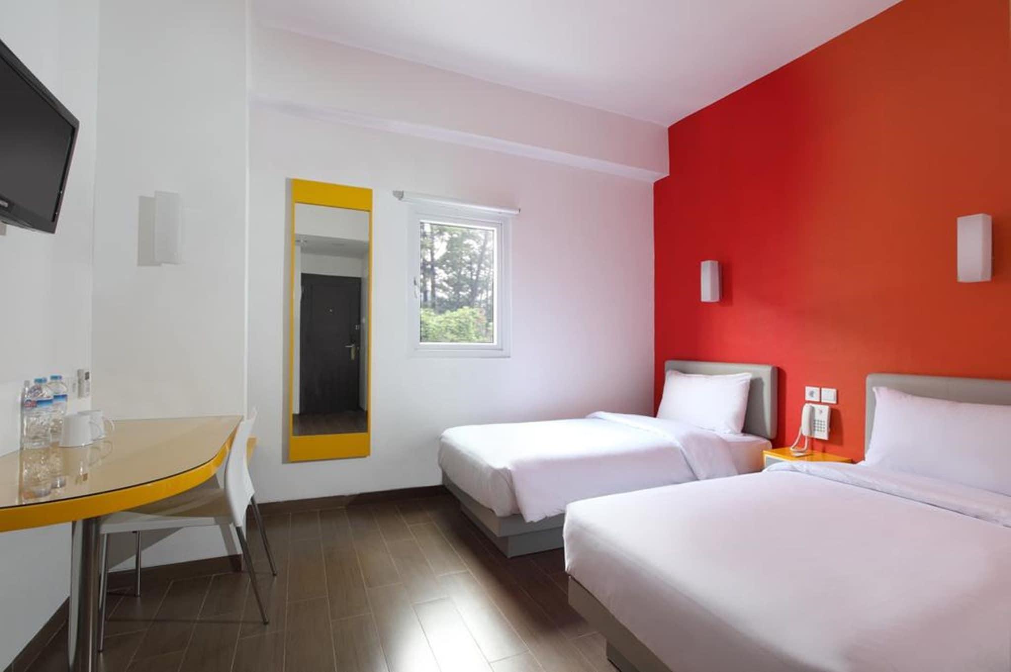 Amaris Hotel Cihampelas バンドゥン エクステリア 写真