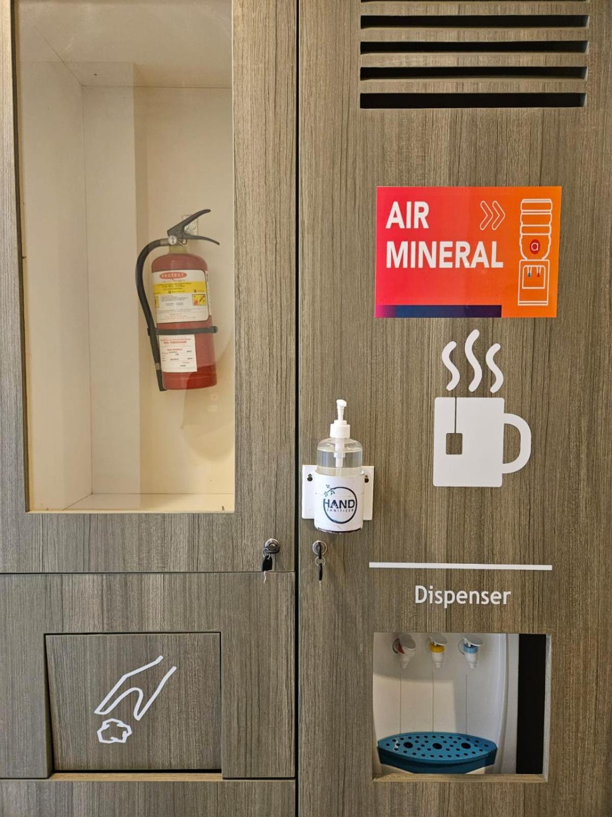 Amaris Hotel Cihampelas バンドゥン エクステリア 写真